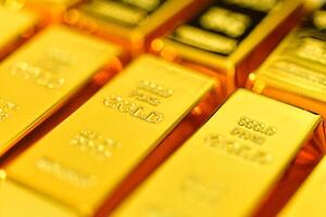Close up photo a gold bar