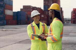 Engineers and technicians supervise and inspect the delivery of containers at container manufacturing and storage site,101 photo