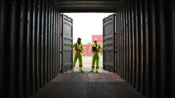 Engineers and technicians inspect the inside of containers and order repairs at the container manufacturing and storage site,91 photo