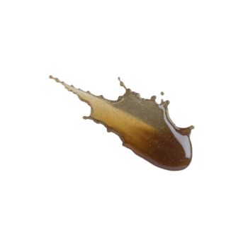 Splash of brown liquid with dynamic shape on transparency background, showcasing fluid motion and texture. liquid appears glossy and translucent, capturing light reflections png