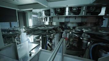 Rotary preform feeder operating automatically video