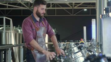 Brewer setting brewing parameters on control panel video