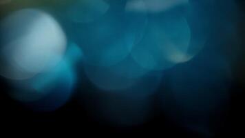 luz vazamentos abstrato 4k imagens de vídeo. comovente piscando círculo lente brilho flare bokeh sobreposições, animação desfocado borrado cor fundo. composição sobre seu imagens de vídeo, estilizando , transições video