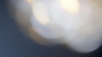 luz vazamentos abstrato 4k imagens de vídeo. comovente piscando círculo lente brilho flare bokeh sobreposições, animação desfocado borrado cor fundo. composição sobre seu imagens de vídeo, estilizando , transições video