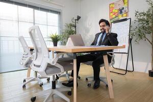 Boss have prepare before meeting to check on progress of business project,220 photo