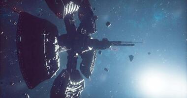 cgi rymdskepp navigerande genom asteroid fält i djup Plats under utforskning video