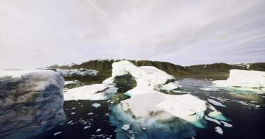 CGI Glacial landscape with icebergs and mountains in a serene Arctic environment video