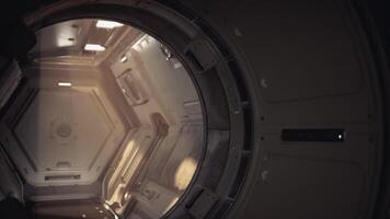 cgi interior ver de un espacio estación módulo con suave Encendiendo y circular diseño video
