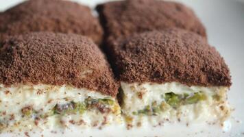turkish cold buklava with layers of cream and chocolate video