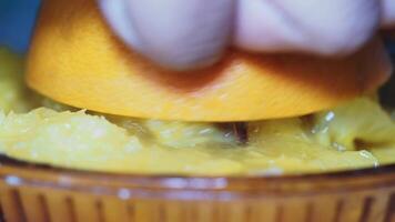 How to make fresh orange juice at home easily video