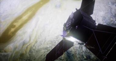Enhanced CGI Juno spacecraft explores the swirling clouds of Jupiter during its mission video