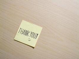 Gratitude note on sticky paper home office digital image minimalist close-up appreciation photo