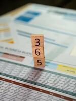 Business insights a 365-day overview of financial planning in office settings photo