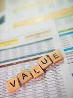 Overview of business value analysis in financial reports for office professionals photo