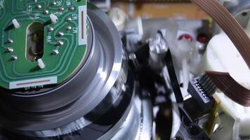 Vhs helical head working when inserting a videotape video