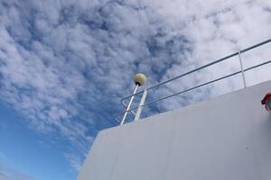 A white building photo