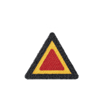 triangular advertencia firmar con rojo centrar y amarillo borde, simbolizando precaución o alerta. texturizado superficie agrega táctil dimensión, mejorando sus visibilidad y eficacia png