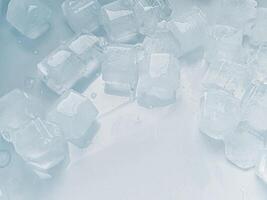 icecubes background,icecubes texture,icecubes wallpaper,ice helps to feel refreshed and cool water from the icecubes helps the water refresh your life and feel good.ice drinks for refreshment business photo