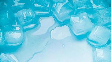 icecubes background,icecubes texture,icecubes wallpaper,ice helps to feel refreshed and cool water from the icecubes helps the water refresh your life and feel good.ice drinks for refreshment business photo