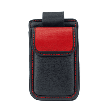 negro y rojo cuero bolsa con solapa cierre y puntadas detalle, diseñado para que lleva pequeño elementos. bolsa caracteristicas lazo para fácil adjunto, combinatorio funcionalidad con estilo png