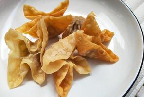 Cooked Wonton Wrappers for Batagor Preparation photo