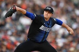 Detroit Tigers starting pitcher Tarik Skubal (29) throws a pitch against the Seattle Mariners in the second inning at Comerica Park. editorial_image