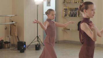 Contemporary ballet in studio setting video