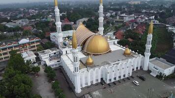 Kota Wisata Cibubur, West Java, Indonesia, 2025 - Aerial view of Modern Cibubur Mosque video