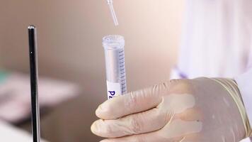 Mixing lead nitrate and potassium iodide solutions video