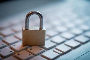 Five Essential Online Security Habits to Protect Personal Information and Data Effectively for All Internet Users photo