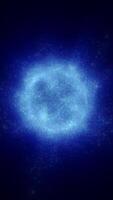 blå lysande partikel sfär i djup Plats, liknar en nebulosa eller energi klunga i en digital kosmos video