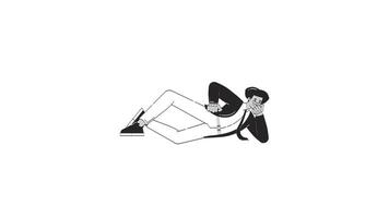relajado latino masculino empleado acostado en lado contorno 2d personaje garabatear animación. confidente relajado Hispano empresario trabajo descanso animado persona aislado en blanco. lineal dibujo 4k video