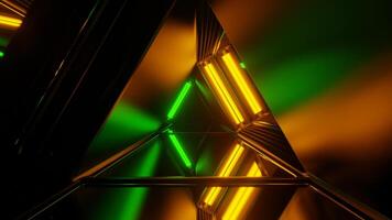 grön och orange Blixt spegel triangel- tunnel bakgrund vj slinga i 4k video