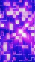 raggiante magenta e viola digitale cubi nel un' dinamico griglia modello con luminosa centrale leggero scoppiare video