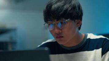 programador depuración código desarrollador software ingeniero sistema lógica backend tarea tecnología interfaz digital proceso video