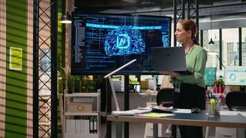 den företag chef användningar ai automatisering och djup inlärning för prestanda prognoser, strategisk planera i en modern multinationell företag fokuserade på tillväxt och produktivitet. kamera a. video