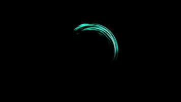 gloeiend cyaan energie cirkel met een dynamisch kolken effect. futuristische digitaal licht spoor abstract Aan een zwart achtergrond. video