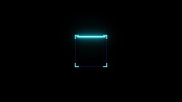 mínimo estilo de linha brilhando laser digitalização ícone animação, apresentando uma luminoso quadrado efeito em uma lustroso Sombrio digital fundo. retrata uma futurista digitalização processo com moderno laser viga visuais video