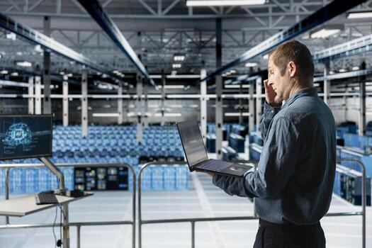 datos centrar computadora científico revisando código para ai automatización guiones. servidor cubo eso experto carreras neural redes asistido diagnósticos en infraestructura para profético culpa detección foto