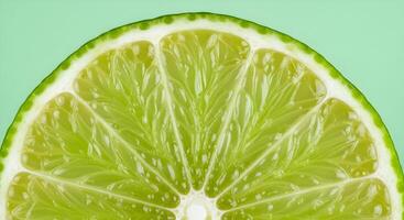 macro ver de Lima medio con brillante jugo vesículas, ultra detallado, crujiente bordes, ruido gratis, natural Encendiendo, pastel verde fondo, Fresco Fruta textura fotografía foto