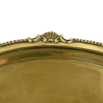 vintage oval latão bandeja com recortado Concha detalhamento fechar acima png