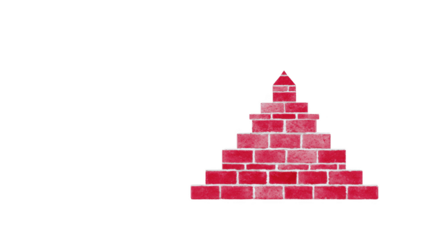 klein rot Backstein Pyramide steht gegen Transparenz Hintergrund, präsentieren einfach noch auffällig geometrisch Design. Ziegel sind ordentlich gestapelt, Erstellen symmetrisch und ausgewogen Struktur png
