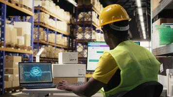 tipo utilizzando ai e scanner su awb spedizione etichette per puntamento Informazioni con cervello automazione, pacchetto puntamento Software su un' il computer portatile qui vicino. in linea shopping con neurale reti sostegno. telecamera un. video