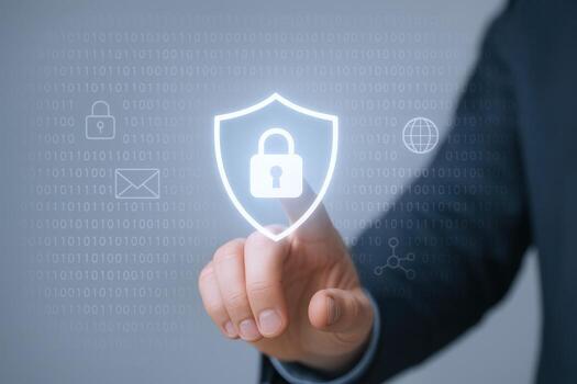 ciber seguridad concepto hombre activando digital proteger con cerrar con llave, proteger datos y redes foto