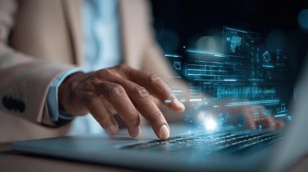 mans manos mecanografía en ordenador portátil con digital cubrir mostrando información y datos analítica foto