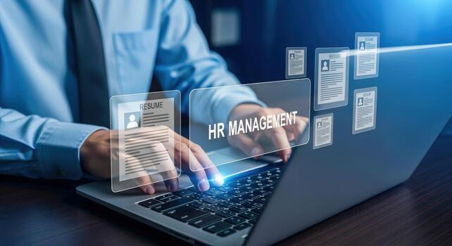 humano recursos profesional gerente digital reclutamiento y talento adquisición procesos en un computadora portátil, racionalización hora flujo de trabajo foto