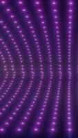un Vettore di raggiante viola puntini disposte nel righe, la creazione di un astratto, futuristico modello video