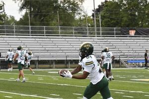 Wayne State vs Findlay at JC Donnell Memorial Stadium - Editorial Image