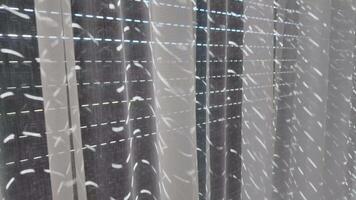 solljus mönster på ren gardiner skapa dynamisk effekt video