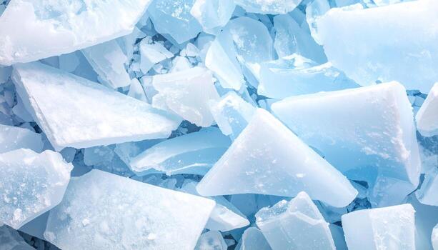 de cerca de aplastada hielo, varios formas y tamaños, ligero azul matiz foto